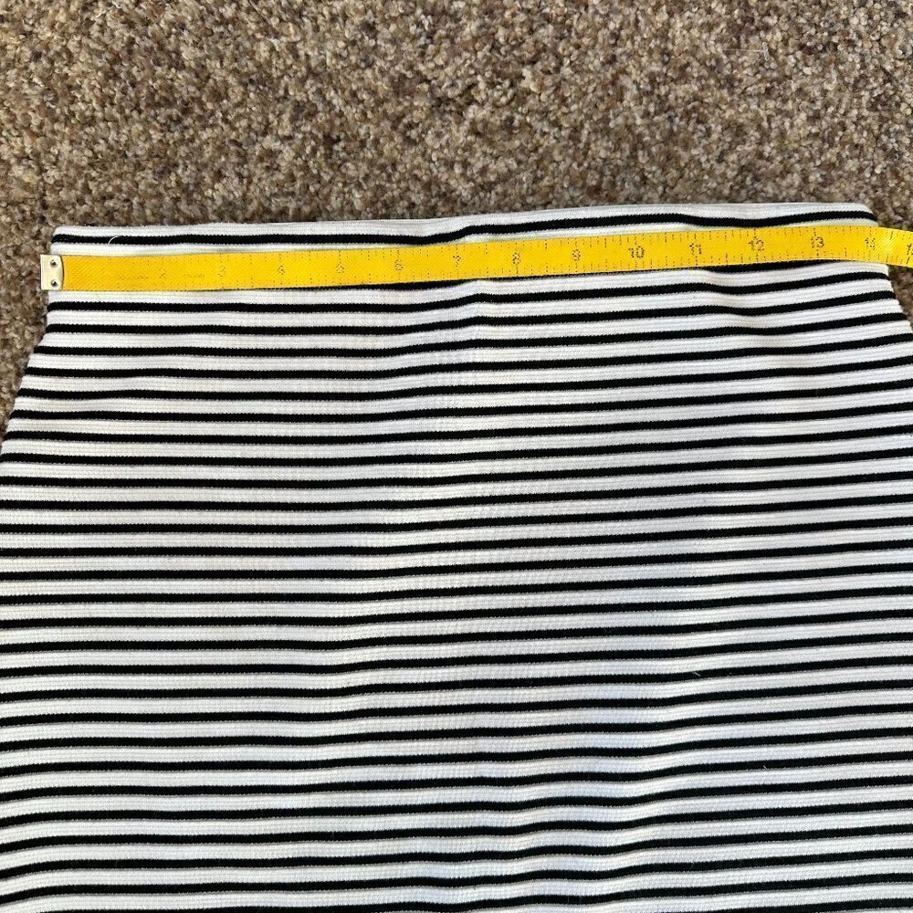 Alice Hope Black & White Stripe Mini Skirt Stretchy Elastic Women's Size Small - Picture 3 of 4